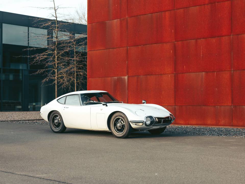 Image 1/36 of Toyota 2000 GT (1967)