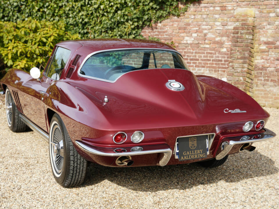 Bild 38/50 von Chevrolet Corvette Sting Ray (1965)