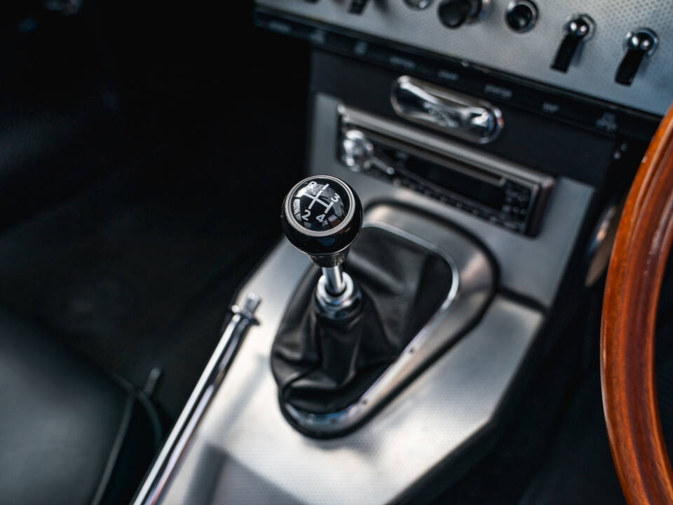 Image 29/38 of Jaguar Type E 3.8 (1963)