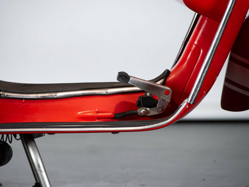 Image 36/50 of Piaggio DUMMY (1975)
