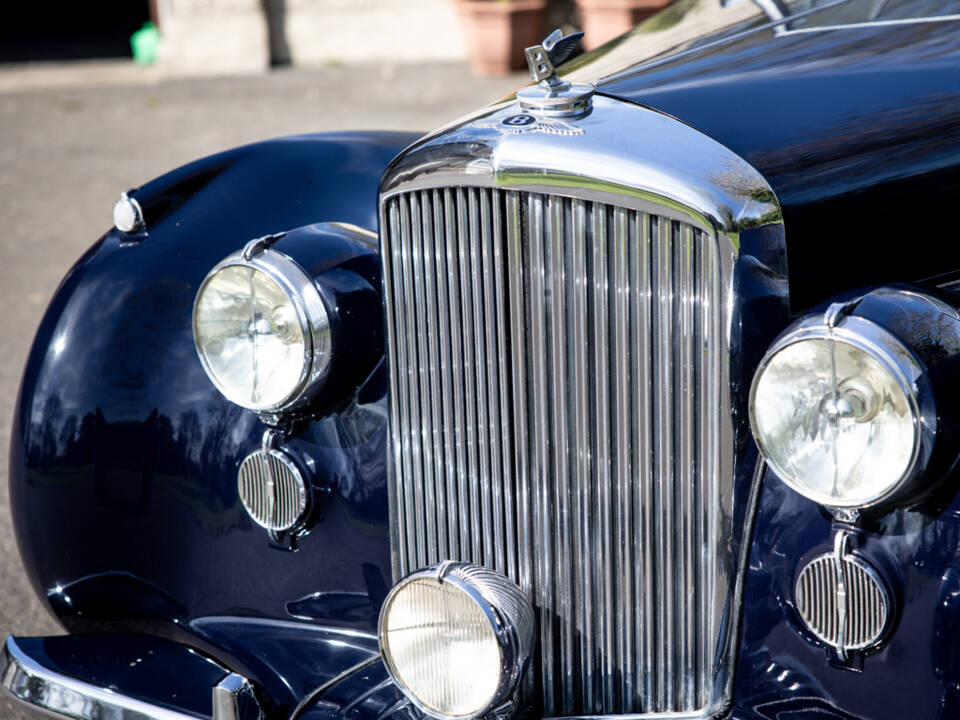 Afbeelding 35/45 van Bentley Mark VI Vanden Plas DHC (1947)
