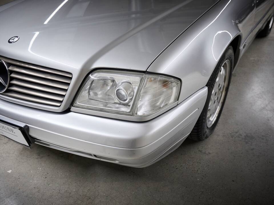 Immagine 44/95 di Mercedes-Benz SL 600 (1998)