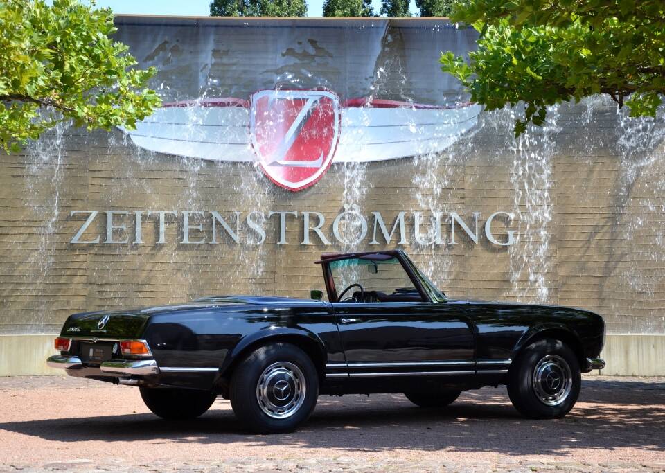 Image 6/26 of Mercedes-Benz 280 SL (1970)