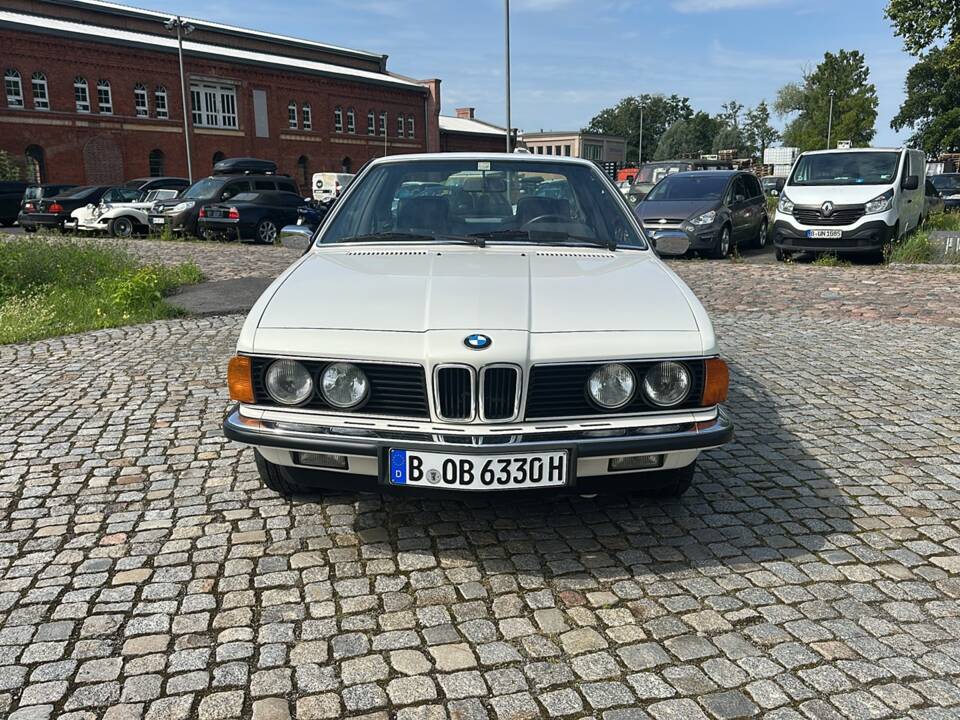 Bild 21/40 von BMW 633 CSi (1984)