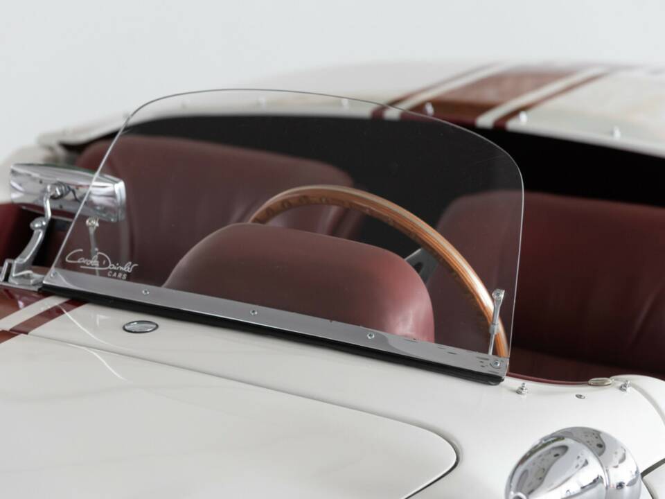 Image 17/40 of Mercedes-Benz 190 SL (1955)
