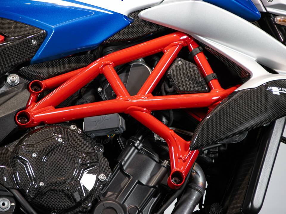 Bild 36/50 von MV Agusta DUMMY (2019)