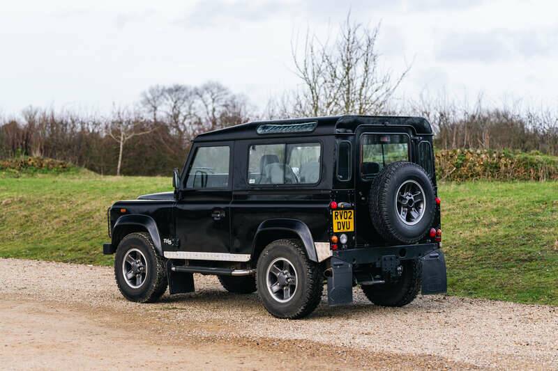 Immagine 15/50 di Land Rover Defender 90 Td5 (2002)
