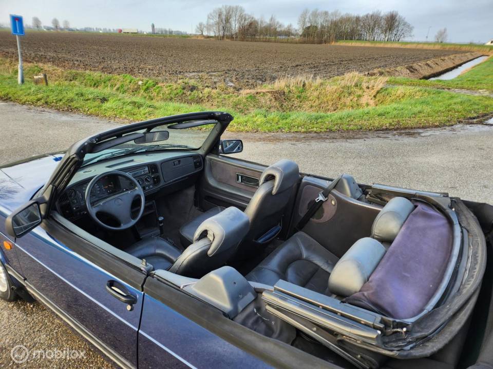 Image 19/31 de Saab 900 Turbo S (1992)