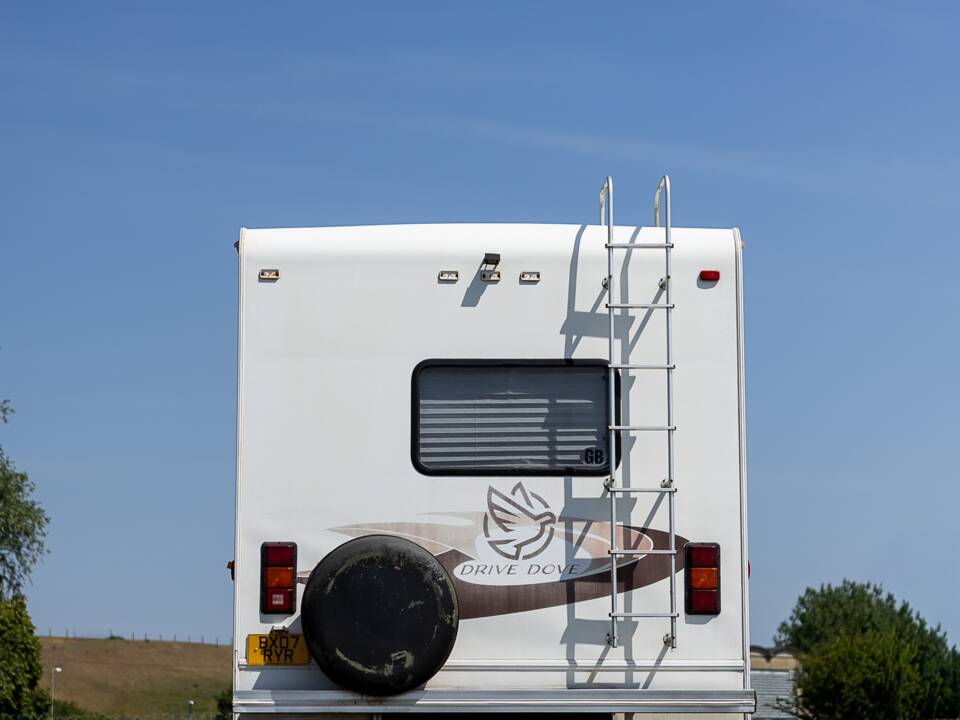 Bild 18/50 von Ford E-450 Forest River Sunseeker (2007)