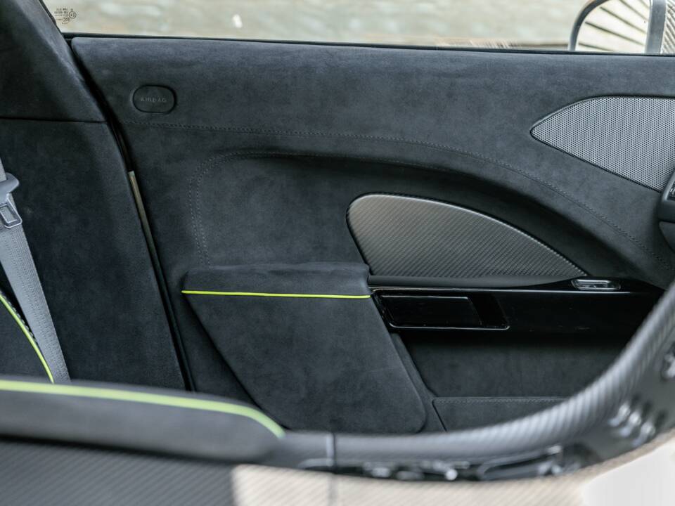 Image 54/60 of Aston Martin Rapide AMR (2019)