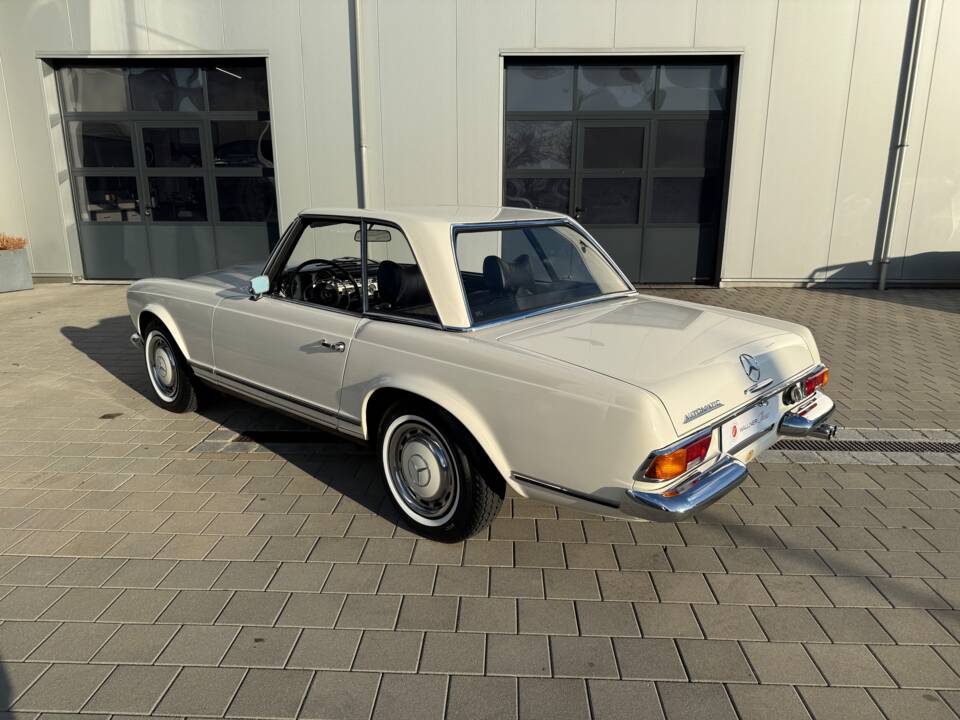 Bild 22/30 von Mercedes-Benz 280 SL (1970)