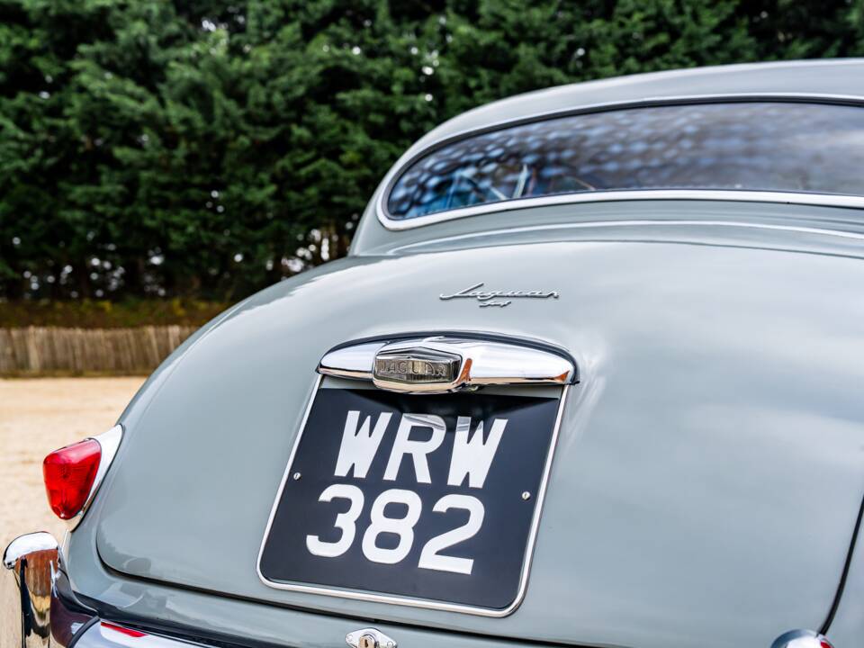 Bild 35/47 von Jaguar 3,4 Liter (1958)