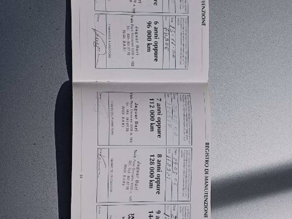 Image 30/33 of Jaguar XJ6 3.2 Executive (1995)