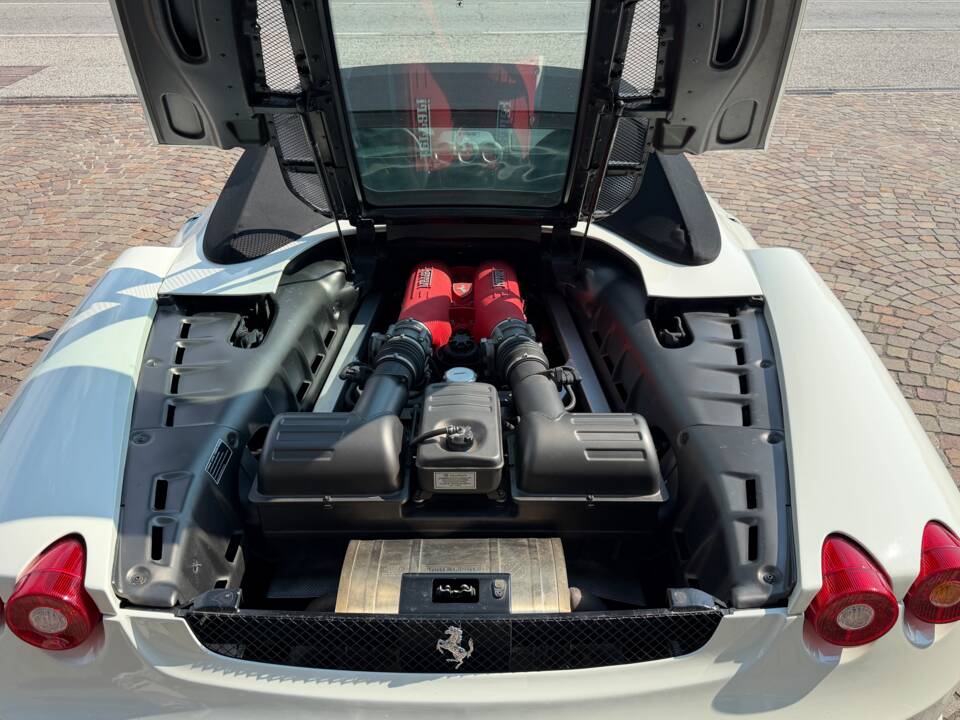 Bild 18/31 von Ferrari F 430 Spider (2007)