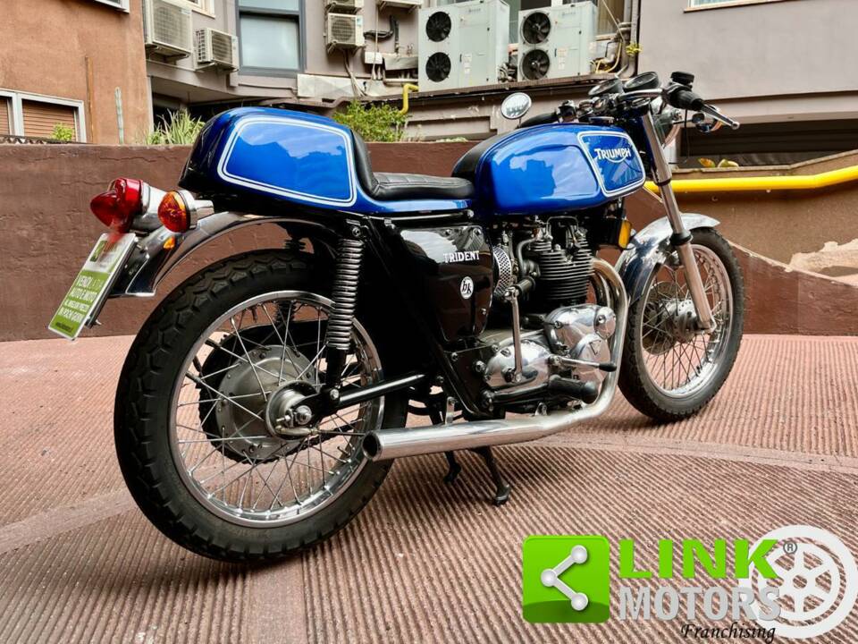 Bild 3/10 von Triumph DUMMY (1974)