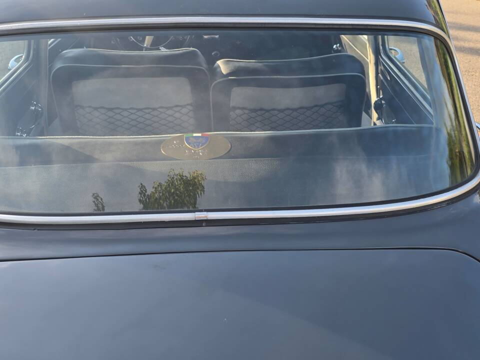 Image 11/56 of Alfa Romeo Giulietta TI (1964)