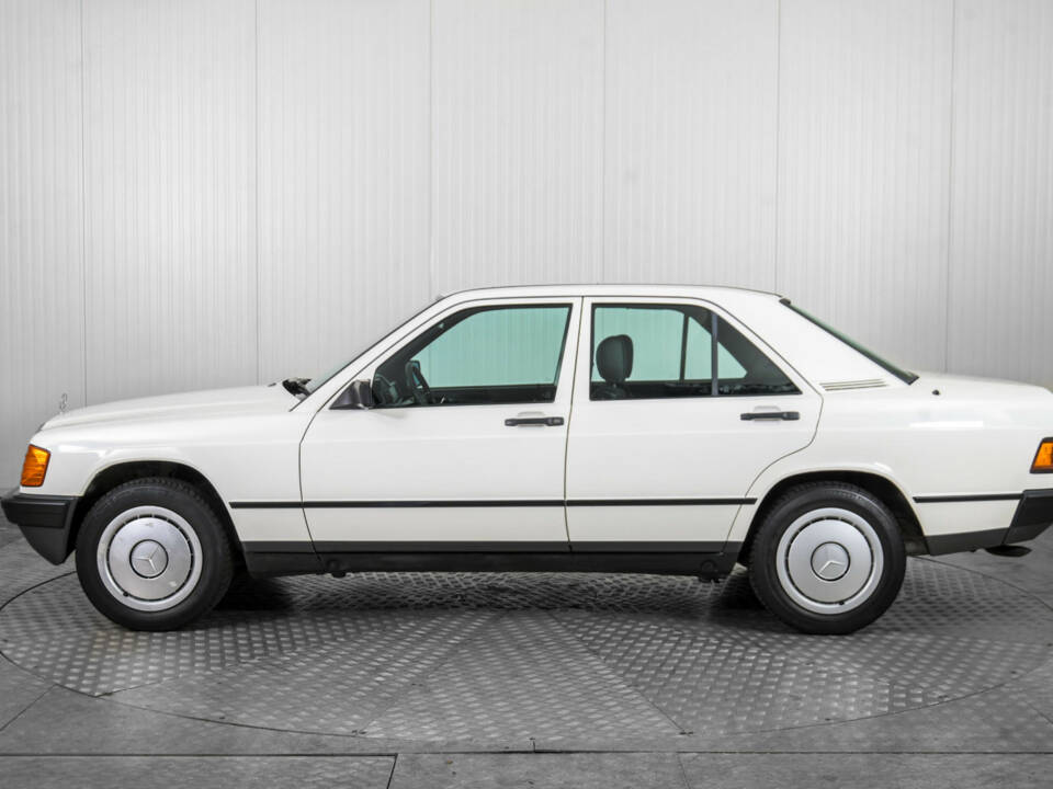 Immagine 8/50 di Mercedes-Benz 190 D (1985)