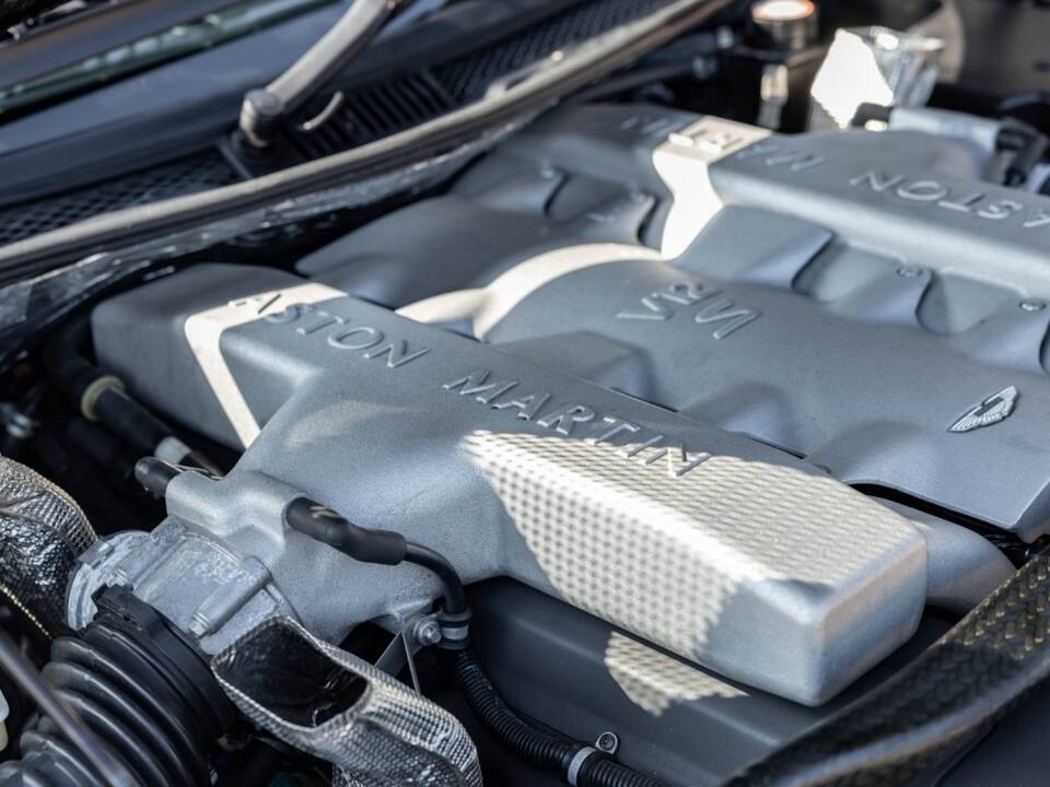 Image 60/75 of Aston Martin V12 Vanquish S (2007)