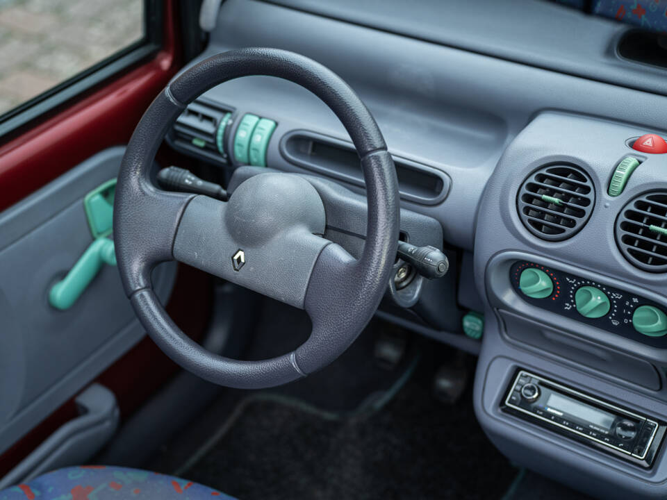 Immagine 33/44 di Renault Twingo (1994)