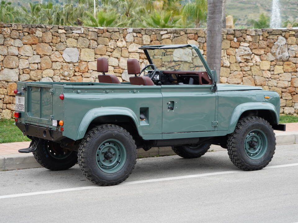 Bild 4/37 von Land Rover 90 (1987)