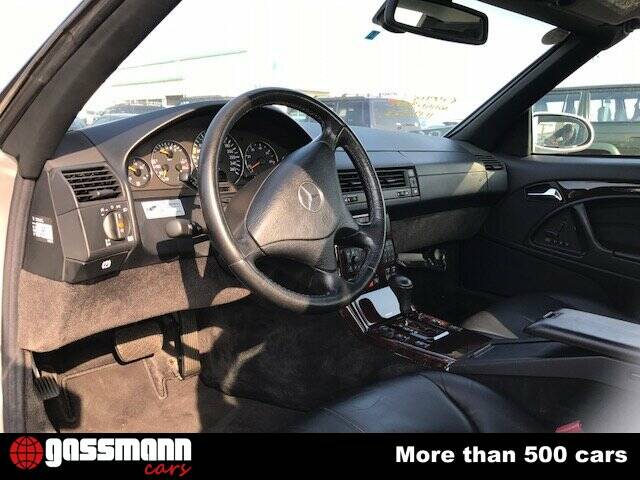 Image 10/15 of Mercedes-Benz SL 320 (2000)
