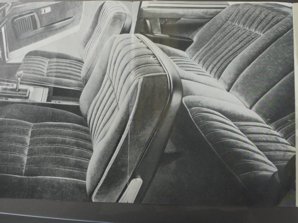Image 22/44 of FIAT 130 Coupé (1972)