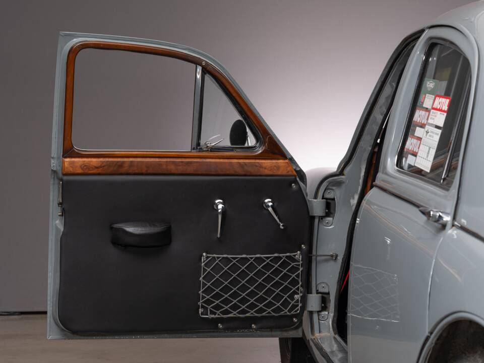 Bild 18/37 von Jaguar 3,4 Liter (1958)