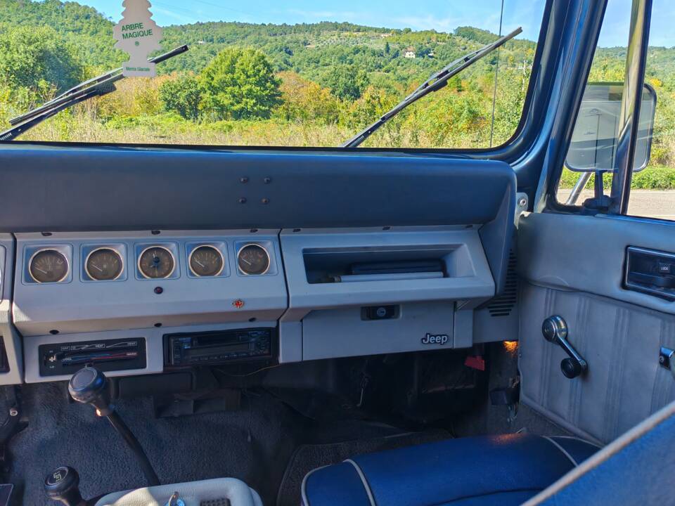Afbeelding 16/33 van Jeep Wrangler 2.5L (1990)