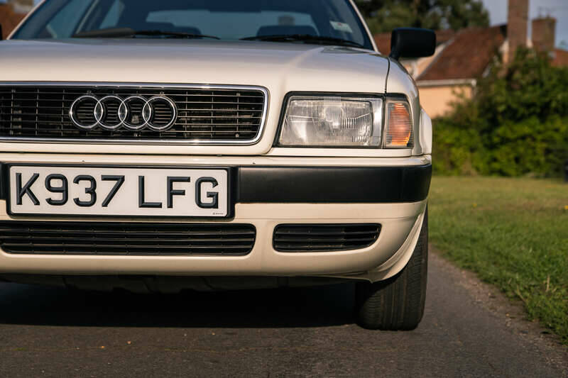 Bild 8/50 von Audi 80 - 2.0 E (1993)