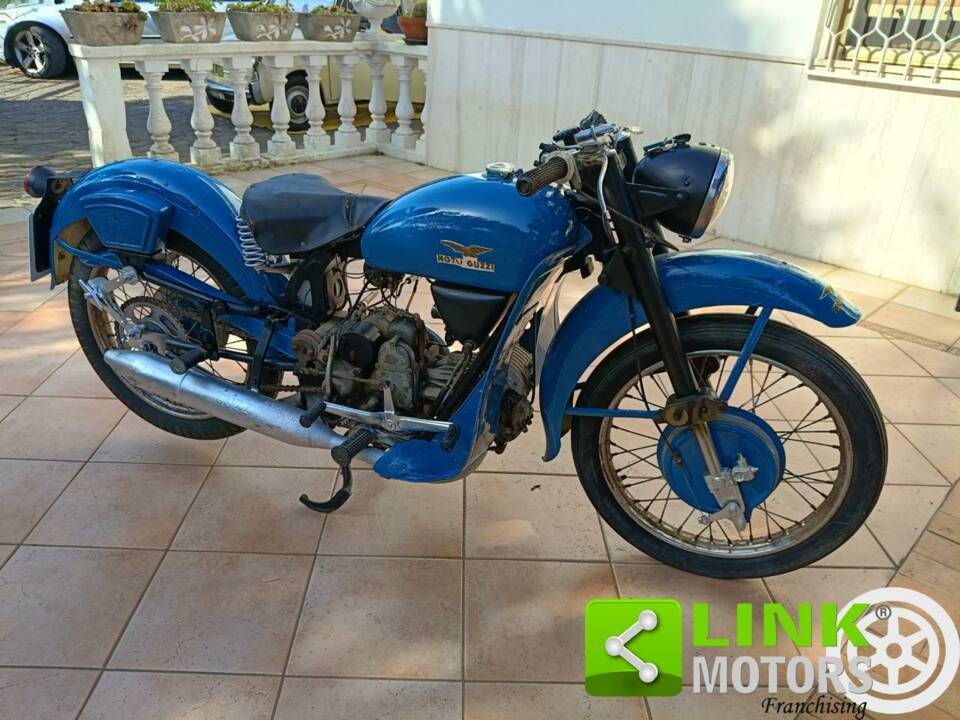 Image 6/10 de Moto Guzzi DUMMY (1952)