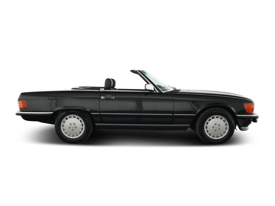 Imagen 3/58 de Mercedes-Benz 560 SL (1989)