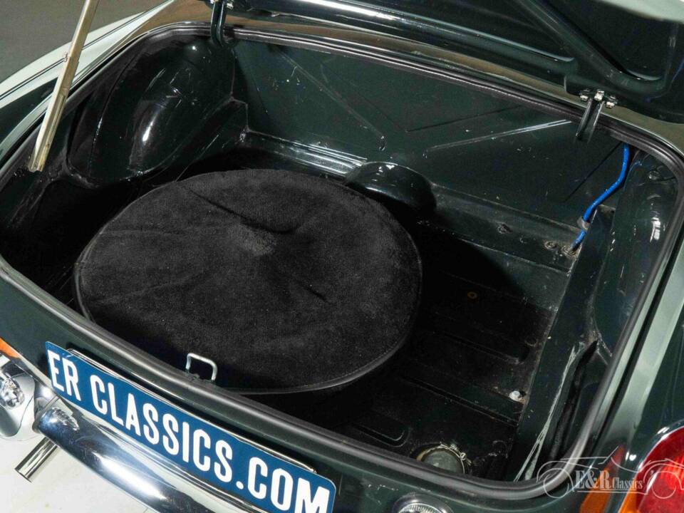 Obraz 6/19 pojazdu MG MGB (1973)