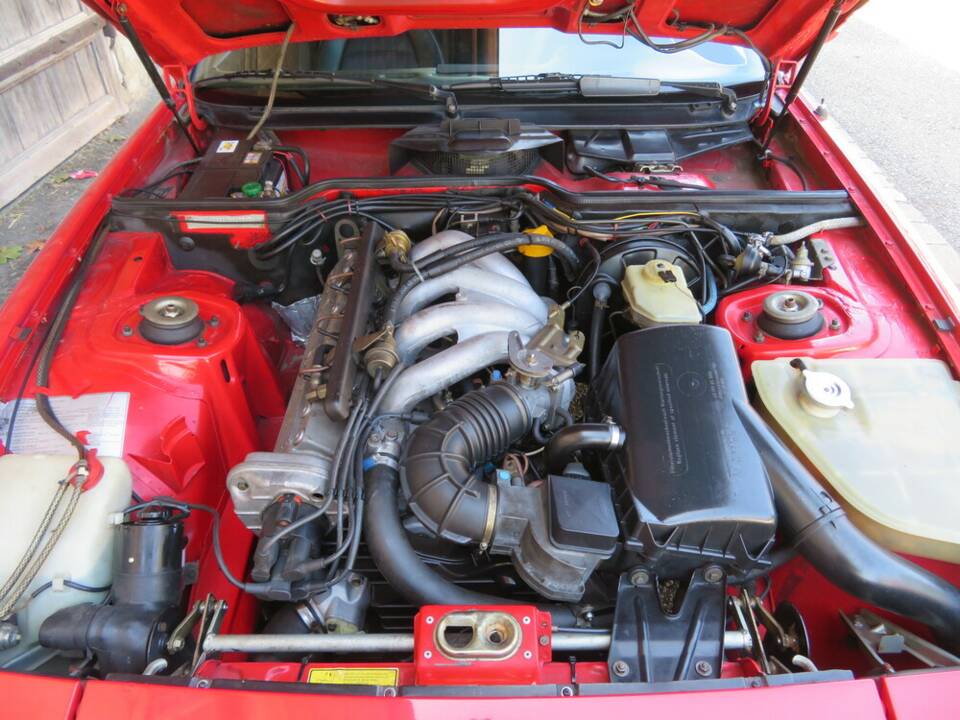 Bild 14/18 von Porsche 924 S (1986)