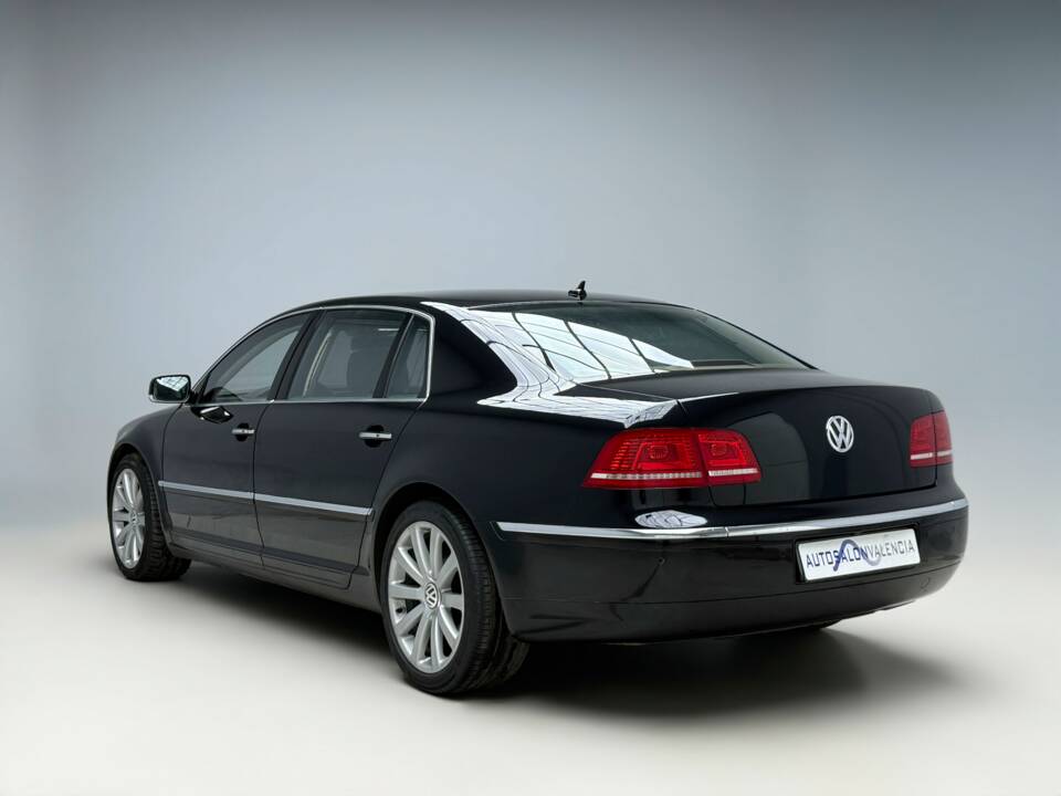 Image 22/25 of Volkswagen Phaeton 3.0 V6 TDI (2011)
