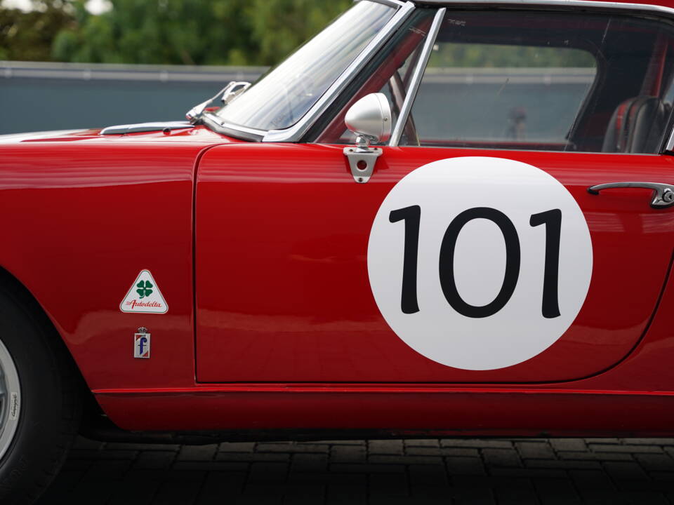Bild 45/50 von Alfa Romeo Giulia 1600 Spider Veloce (1965)