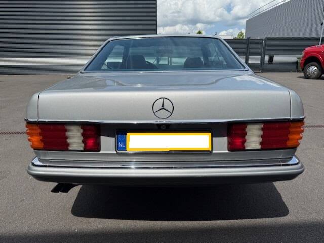 Afbeelding 4/27 van Mercedes-Benz 380 SEC (1984)