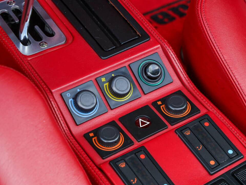 Immagine 14/50 di Ferrari 328 GTS (1986)