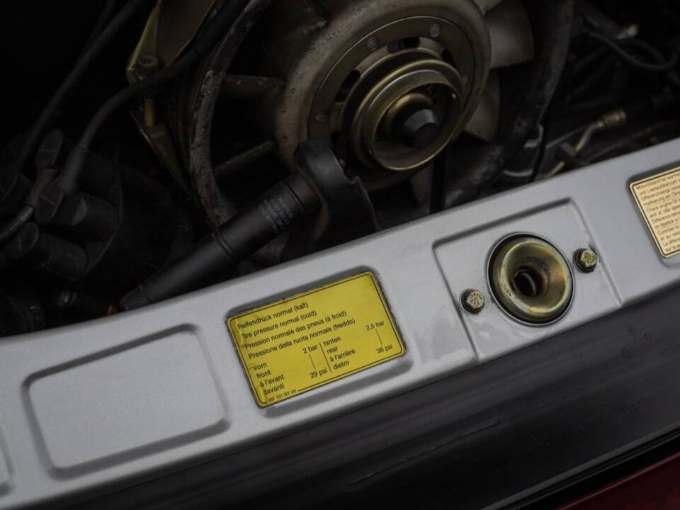 Image 99/132 of Porsche 911 Speedster 3.2 (1989)