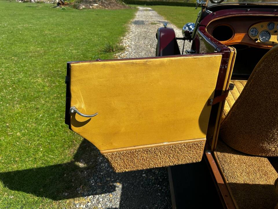 Image 45/68 of Alvis 12&#x2F;60 (1931)