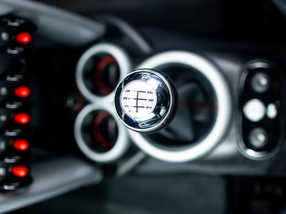 Image 31/50 of Mini Cooper S JCW GP (2006)