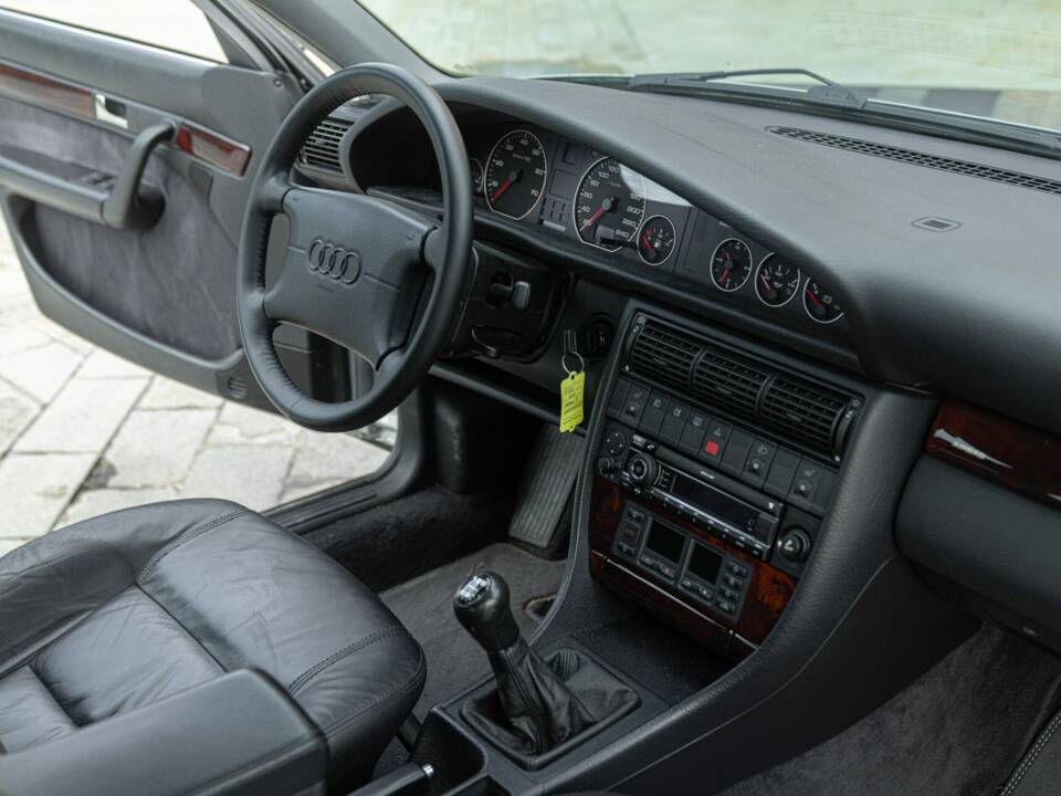 Bild 25/50 von Audi A6 Avant 2.0 quattro (1995)