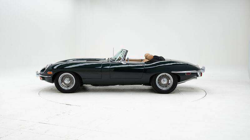 Image 8/15 de Jaguar E-Type (1970)