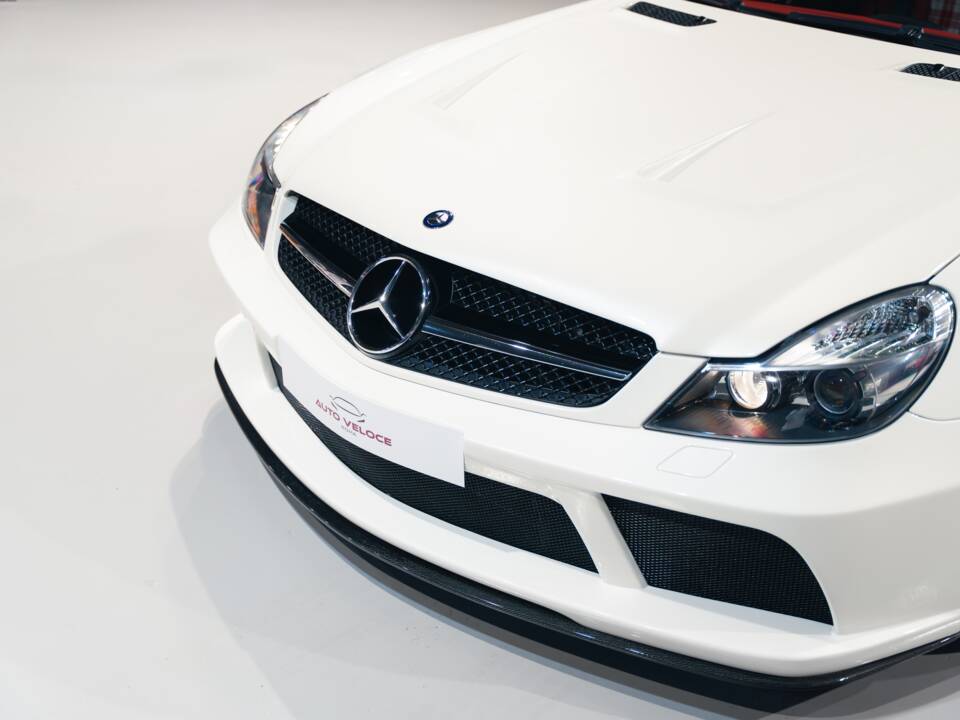 Afbeelding 16/47 van Mercedes-Benz SL 65 AMG Black Series (2010)