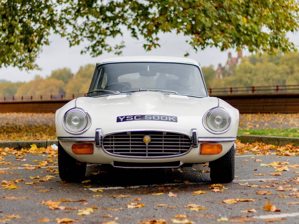 Image 6/50 de Jaguar Type E V12 (2+2) (1972)