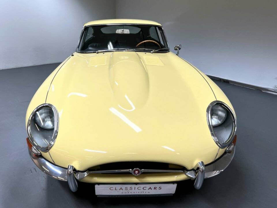 Image 5/22 de Jaguar Type E 4.2 (1965)