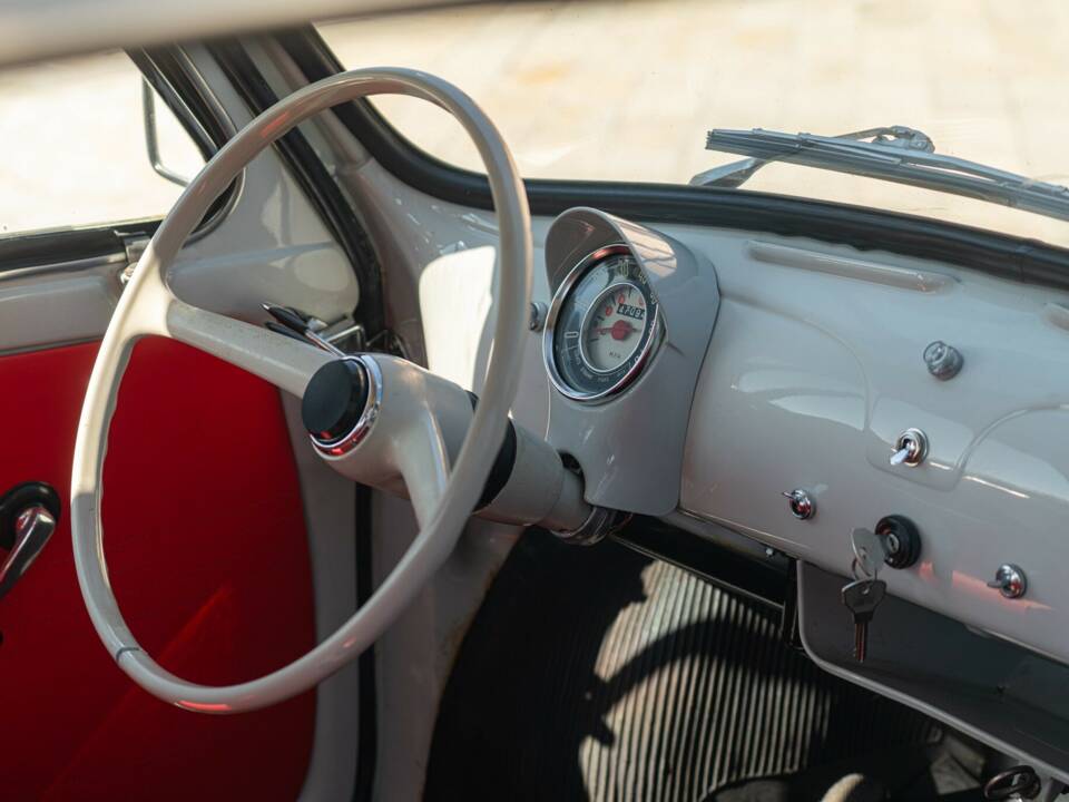 Image 47/50 of FIAT 500 Sport (1960)
