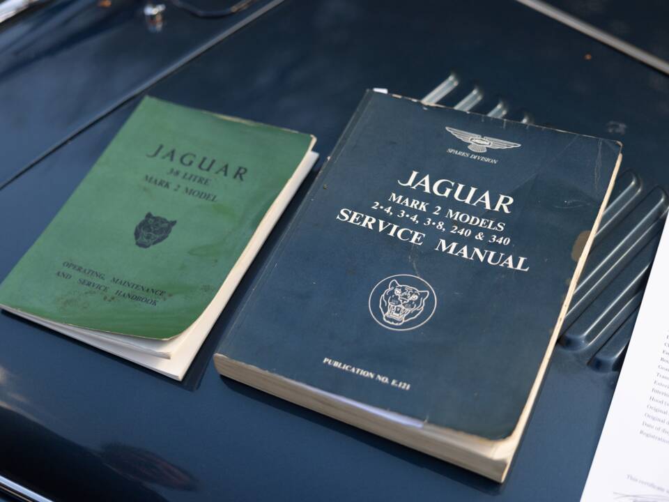 Image 22/50 de Jaguar Mk II 3.8 (1966)