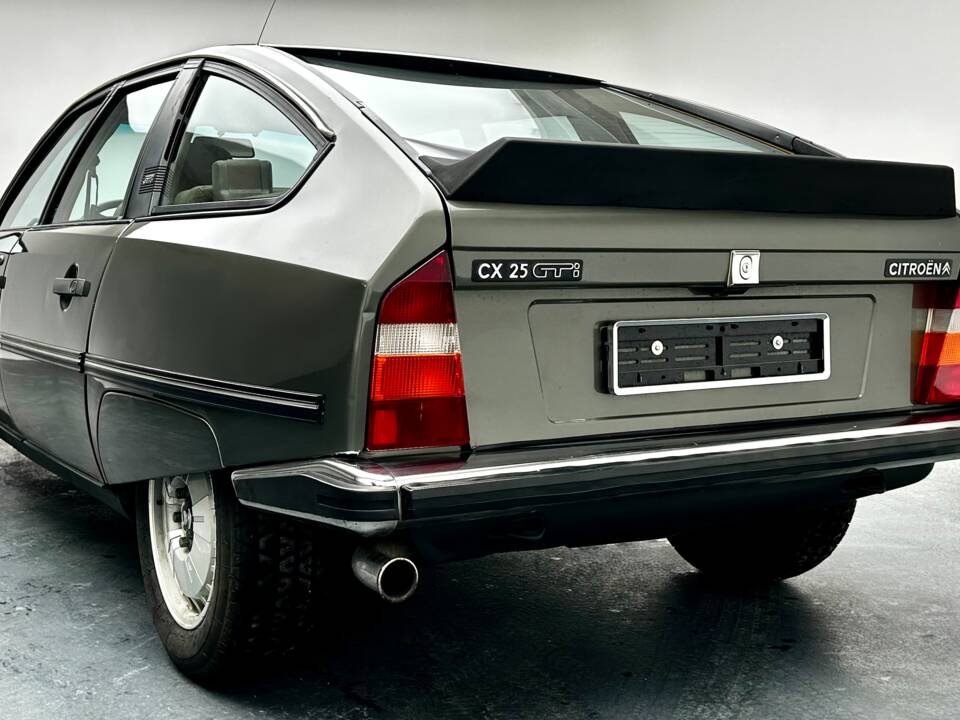 Image 4/13 of Citroën CX 25 GTI Turbo (1985)