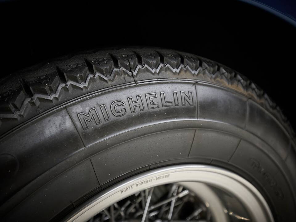 Imagen 42/100 de Ferrari 250 GT 2+2 (1963)