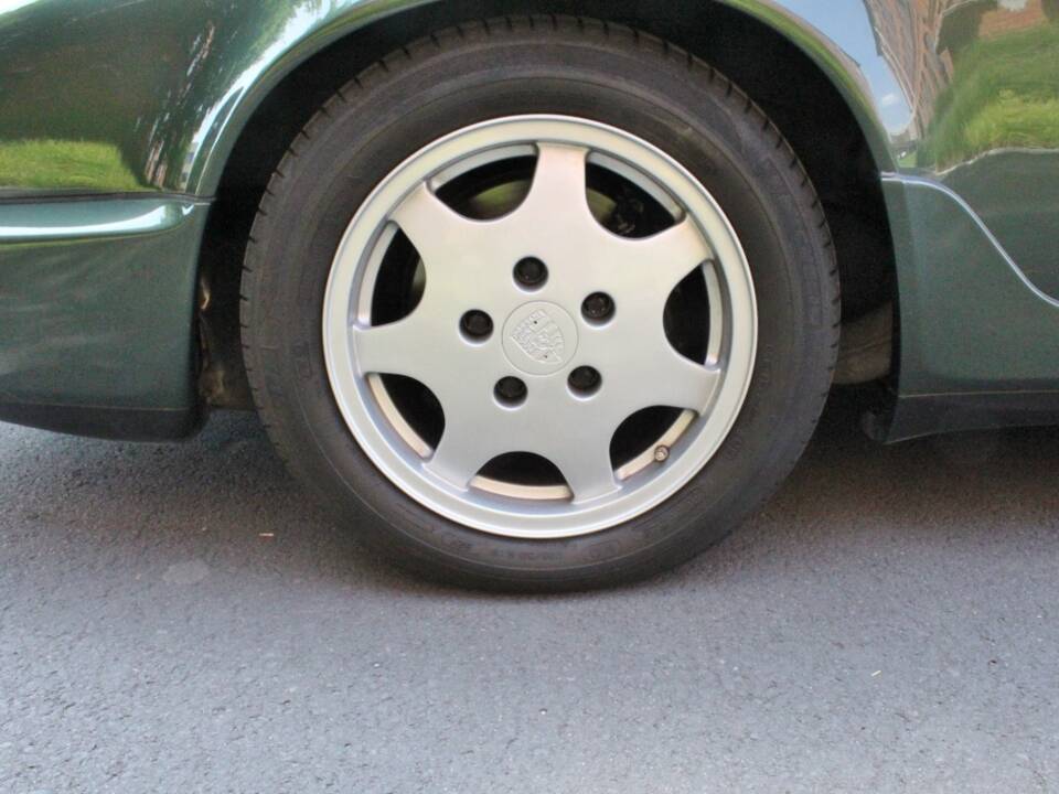 Bild 13/20 von Porsche 911 Carrera 4 (1991)